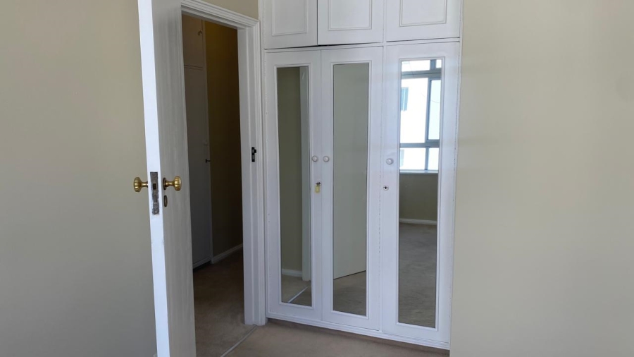 To Let 3 Bedroom Property for Rent in Bantry Bay Western Cape